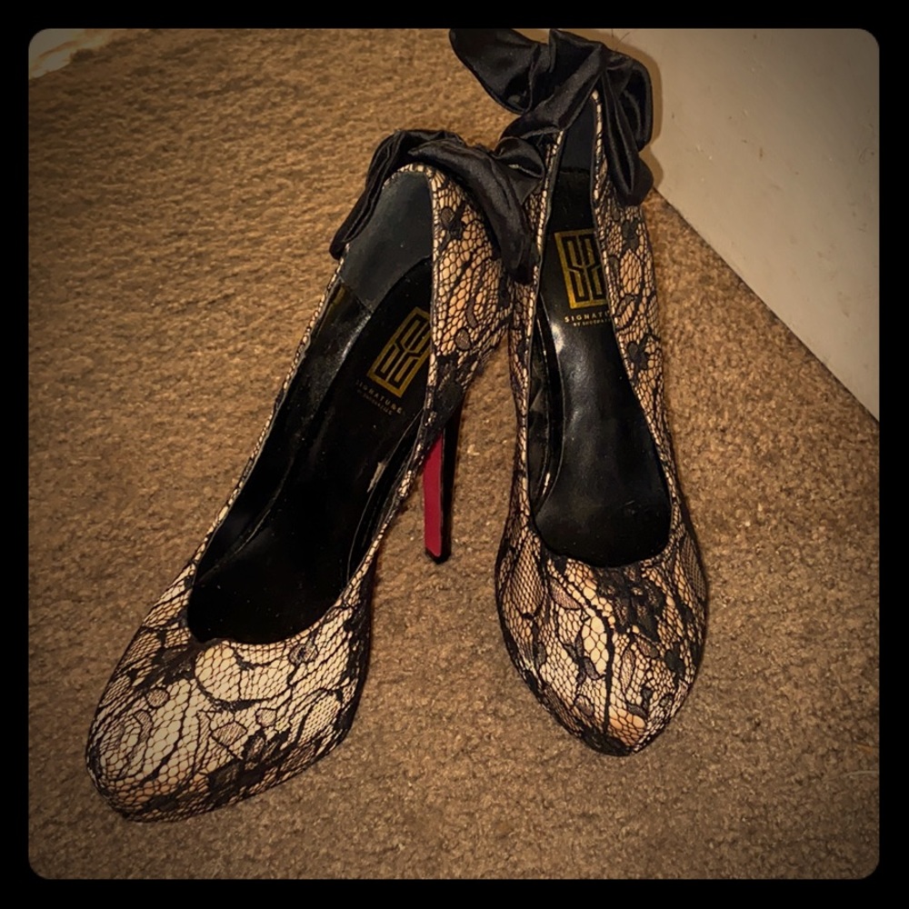 Size 6.5 Nude with black lace overlay stilettos